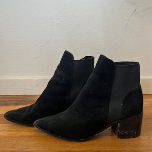 Black suede Aldo pointy booties